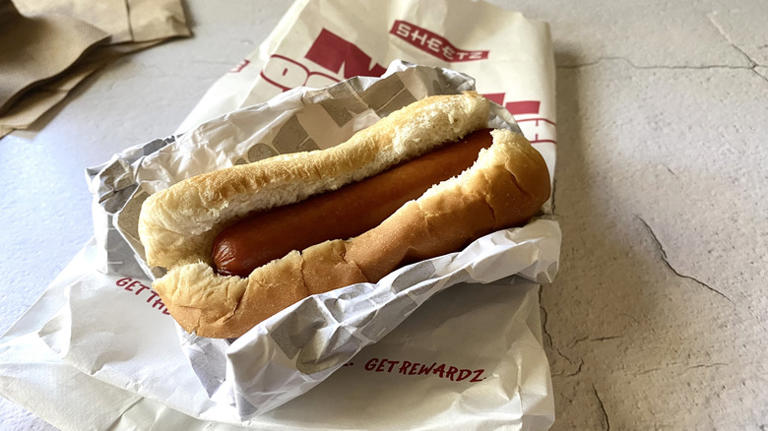 7 Fast Food Chain Hot Dogs, Ranked Worst To Best