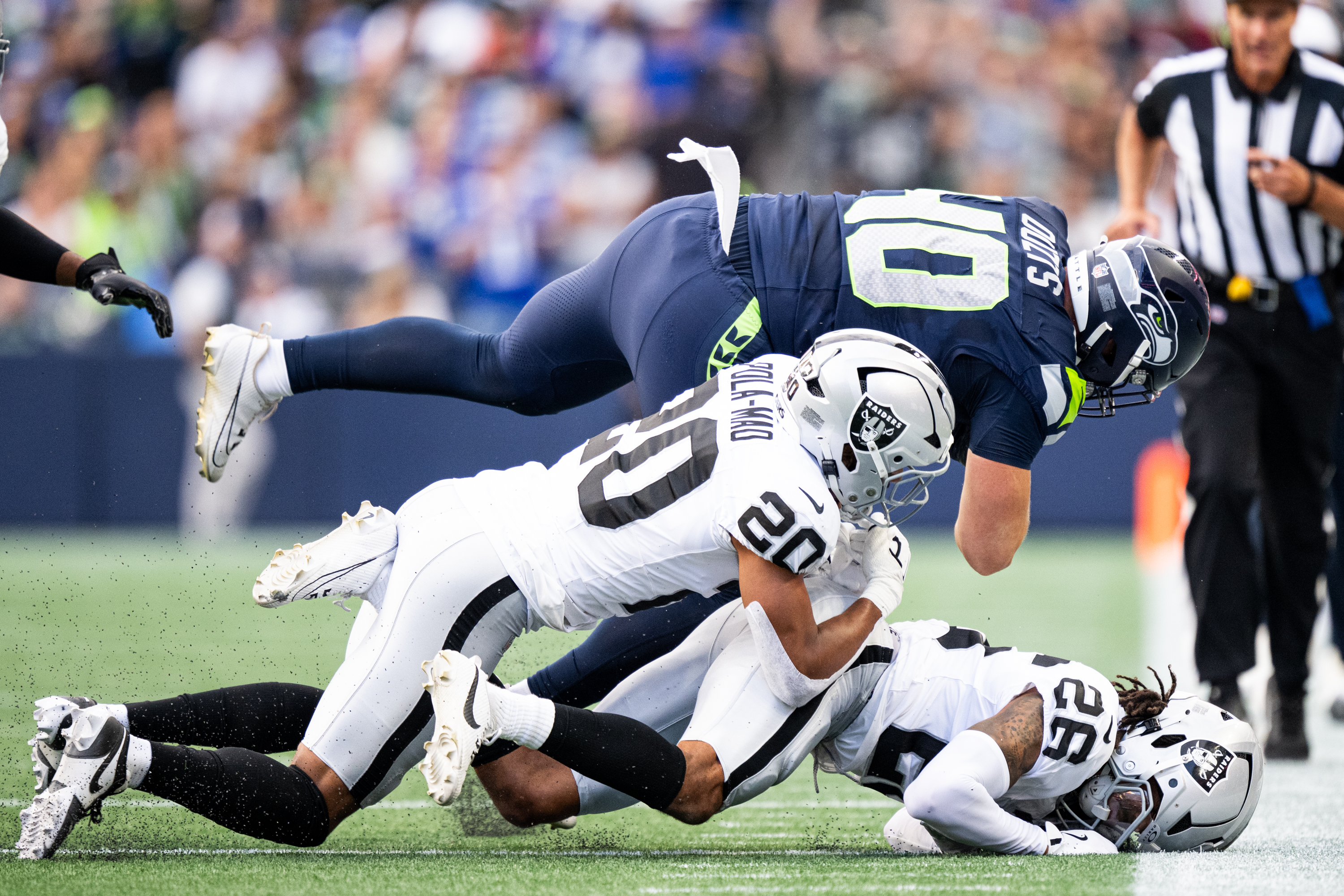 Seahawks make flurry of roster moves as injuries pile up