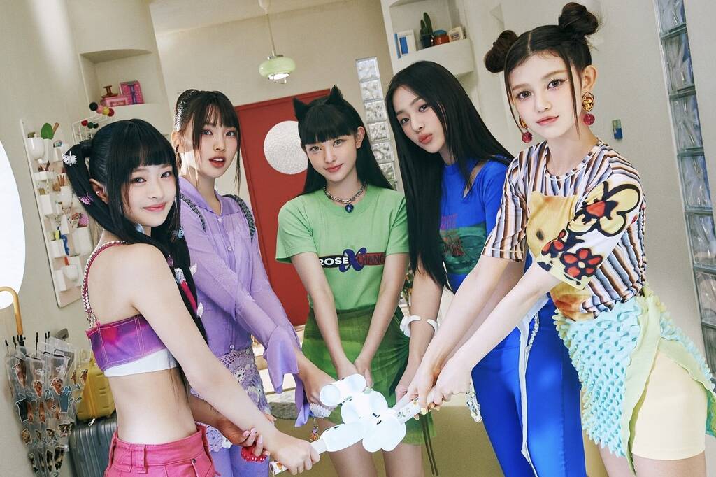 ADOR đã sản xuất album mới cho NewJeans bất chấp kiện tụng