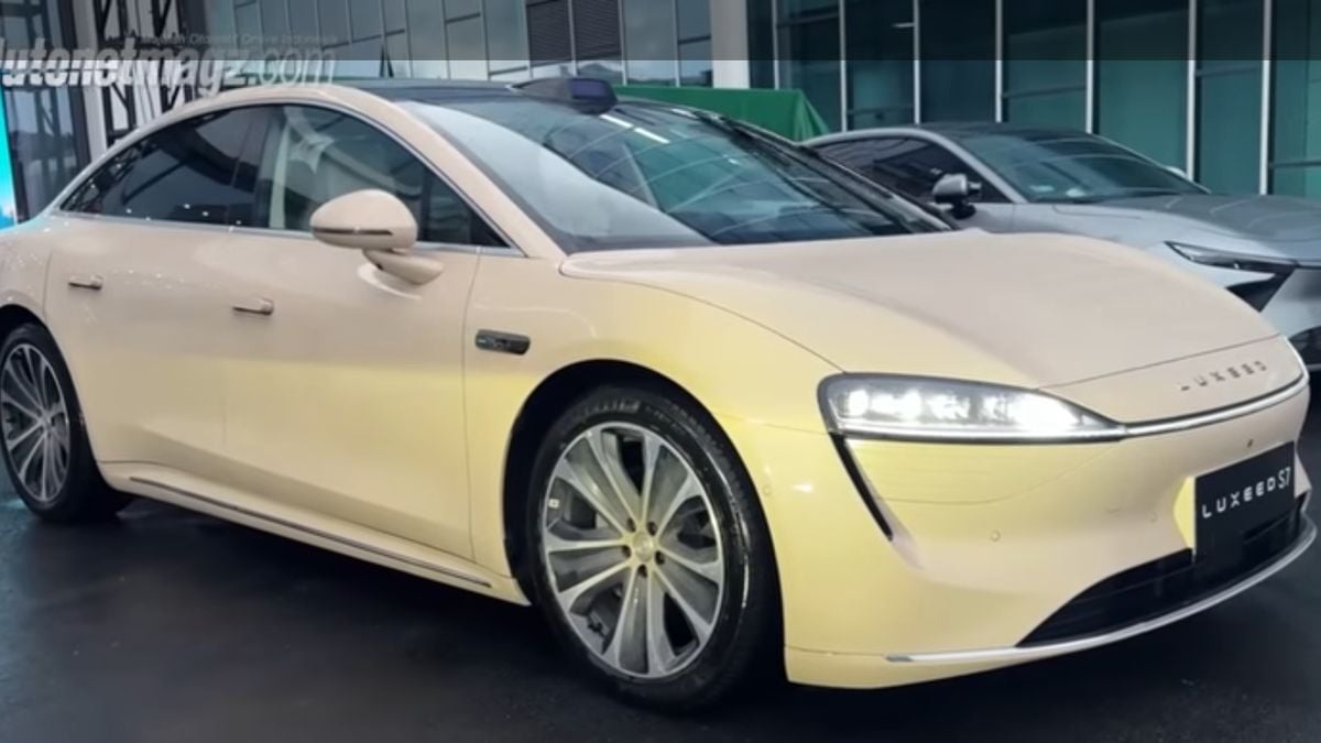 Luxeed S7: Sedan Futuristik yang Bisa Nyetir & Parkir Sendiri, Teknologi Huawei Bikin Kagum!