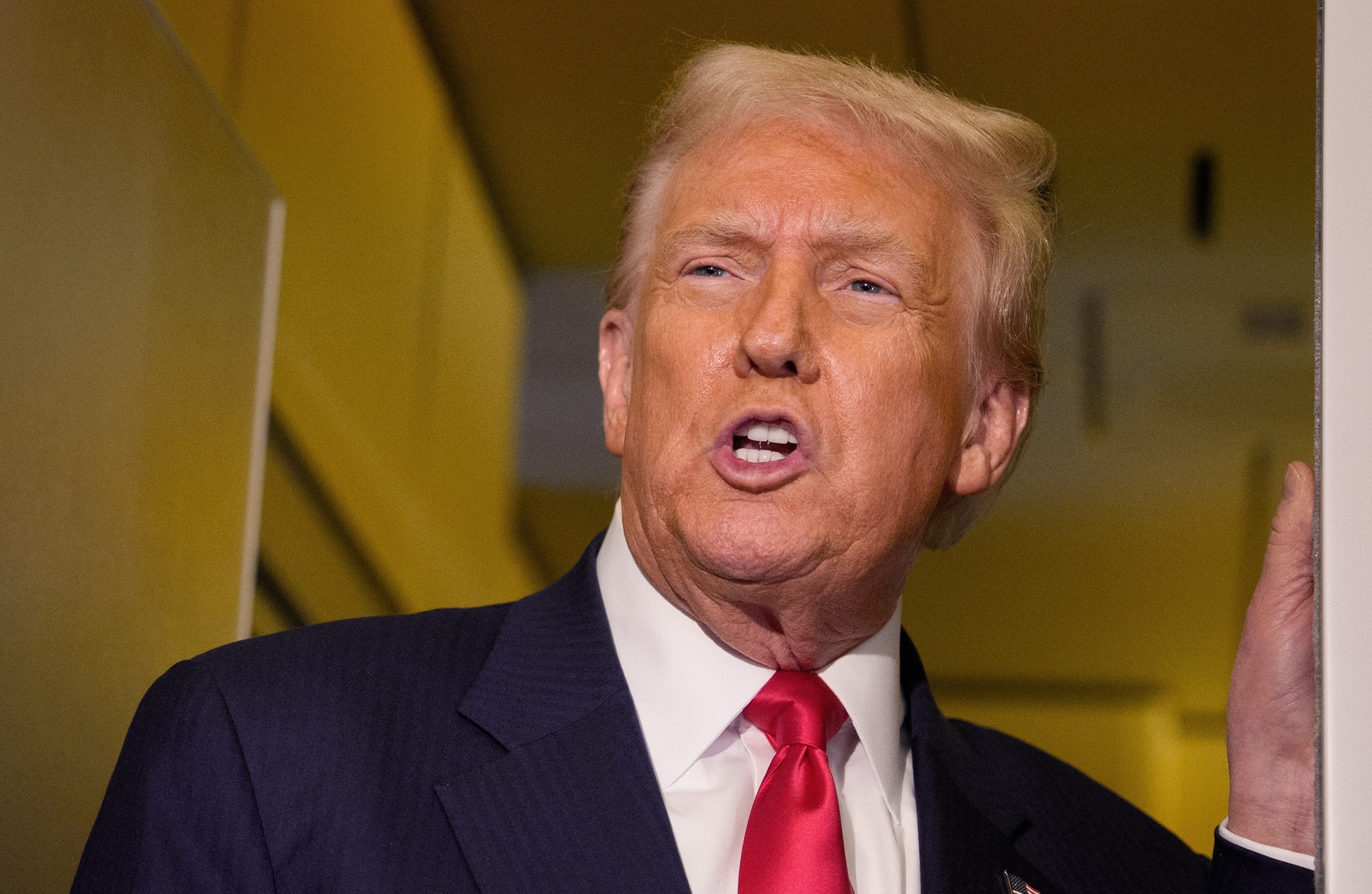 Trump doesn't rule out US troops in Nigeria over claims of 'killing of ...