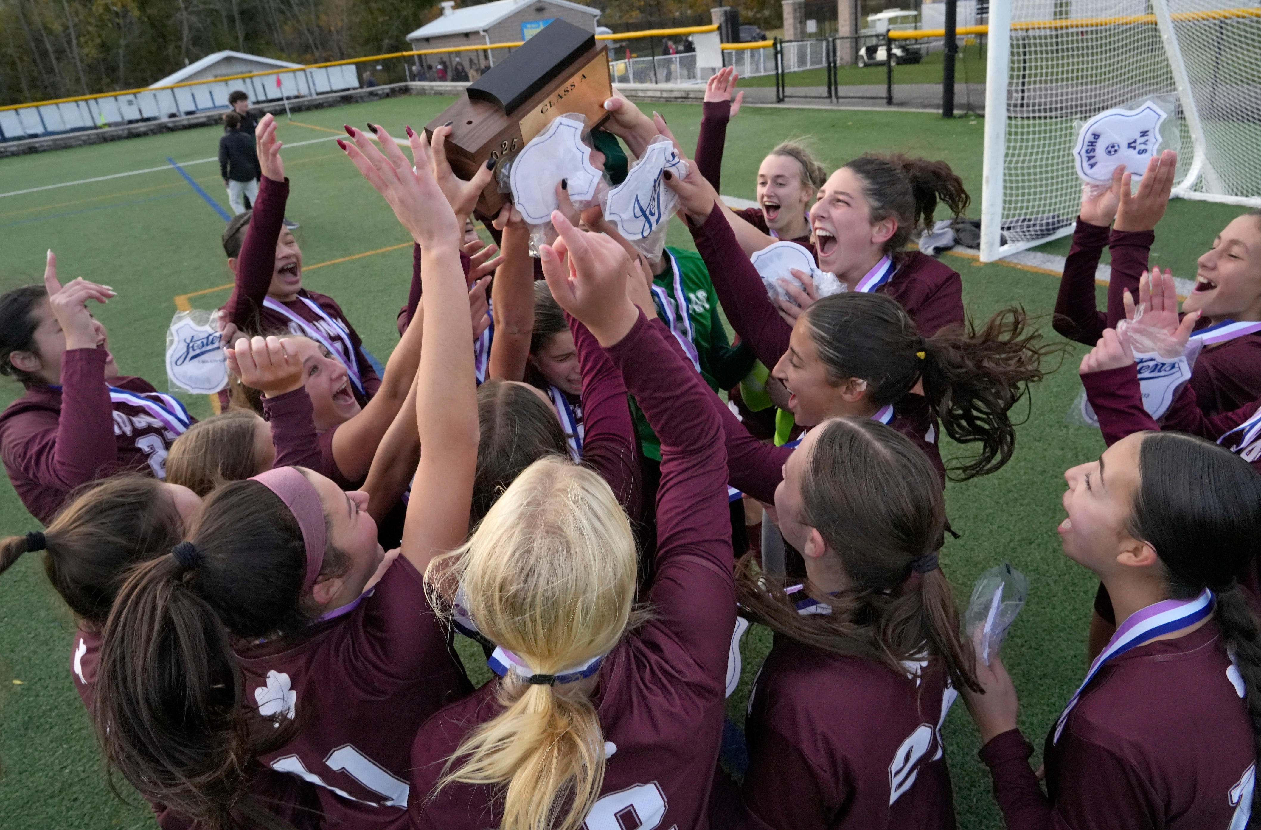 Late goal propels Aquinas past Pittsford Sutherland for girls soccer title