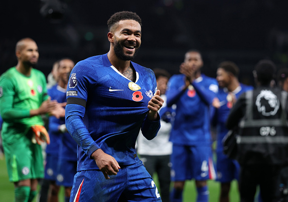 Carragher hails 'superb' Chelsea star after Spurs win