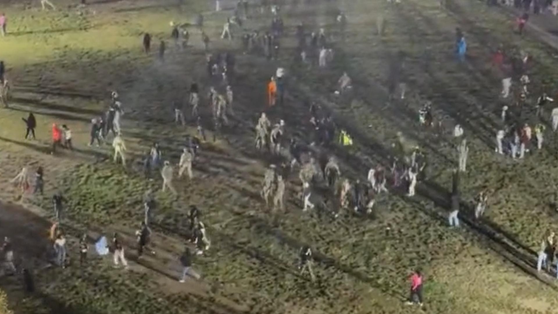 police-national-guard-clear-halloween-crowd-gathered-in-washington-s
