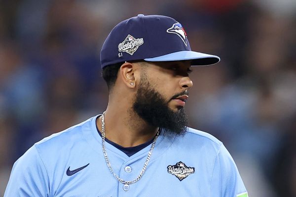 Sources: White Sox, RHP Seranthony Dominguez agree to $20M deal<br><br>