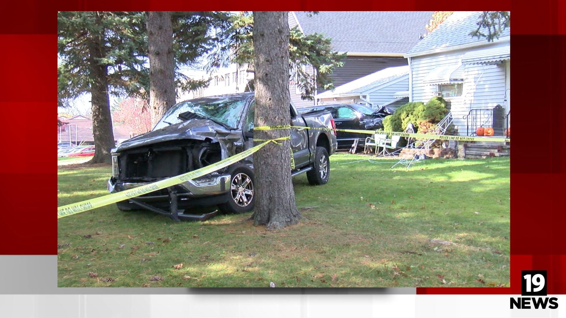 Man dies after car crashes into Cleveland home: EMS
