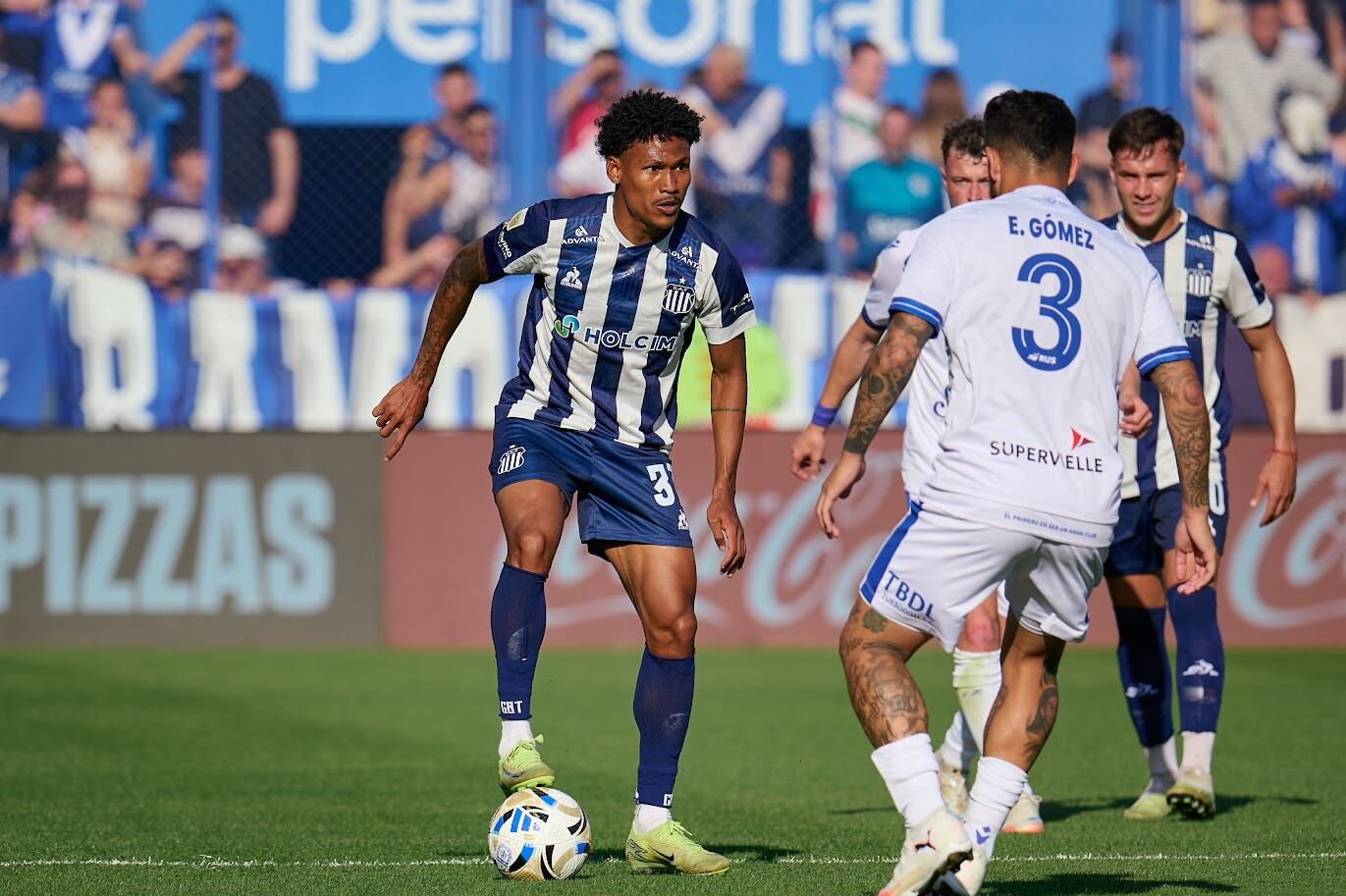 Talleres le ganó a Vélez, salió de la zona del descenso y sueña con ...