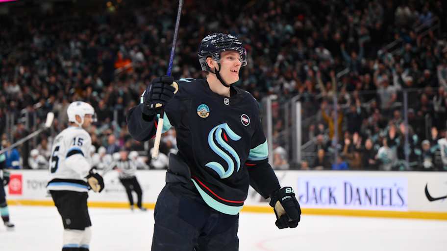 Kraken's Kaapo Kakko Could Make Season Debut Against Former Team