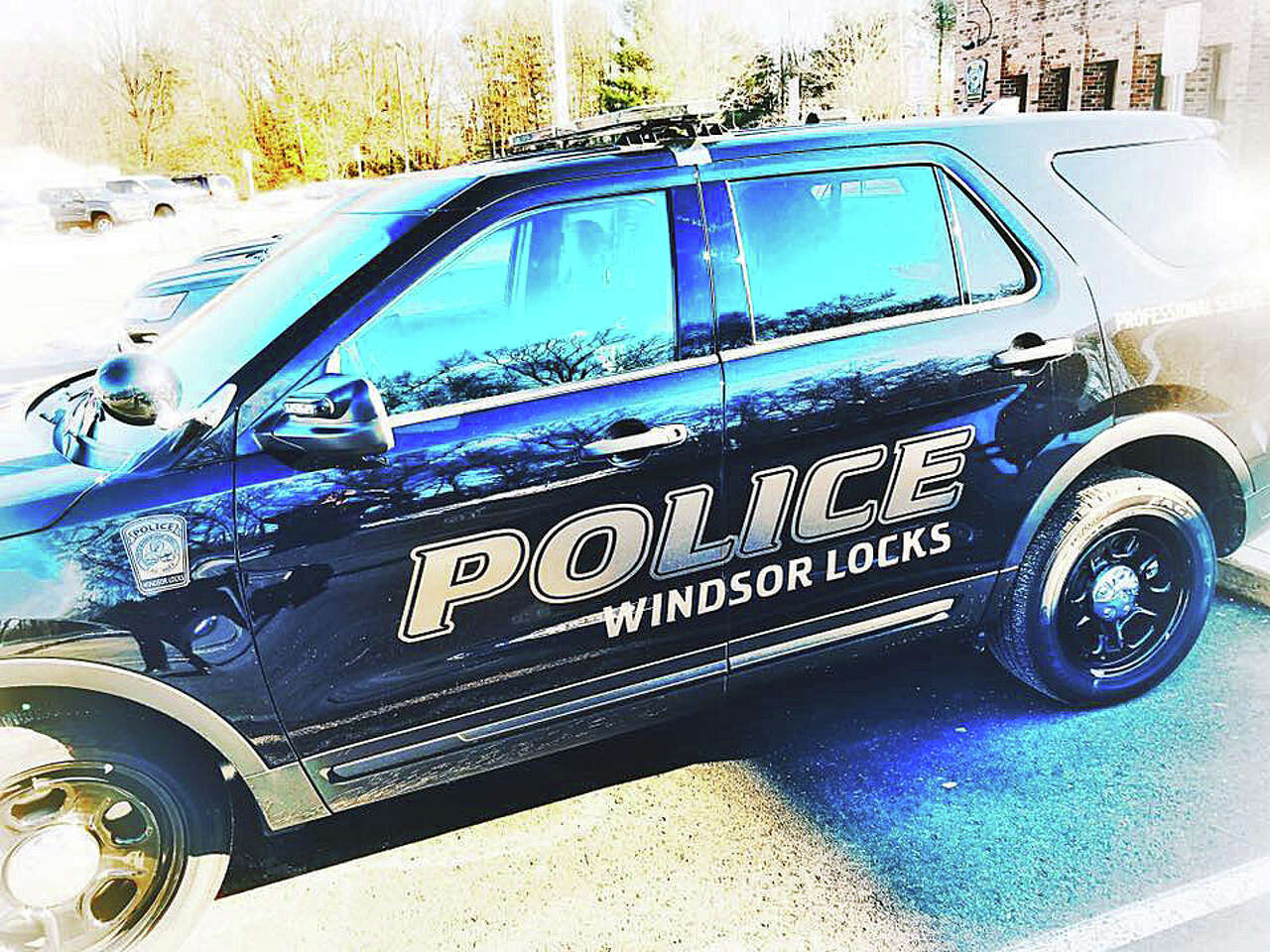 Windsor Locks home invasion suspect remains in hospital on exam hold ...