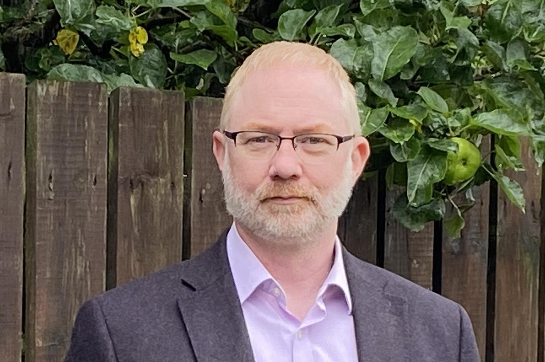 Lambeg Minister shares the gospel in his new book for children