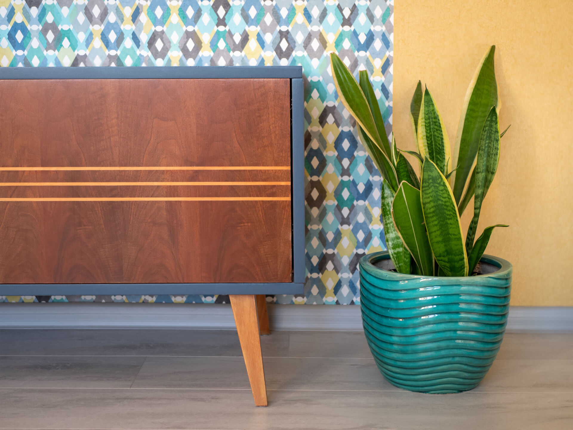 ‘Nostalgiacore' is the cosy interiors trend embracing retro colours and prints