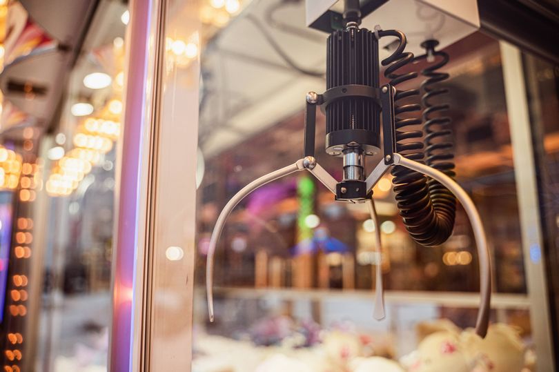 Claw machine expert says 'secret' method can help you win almost every time