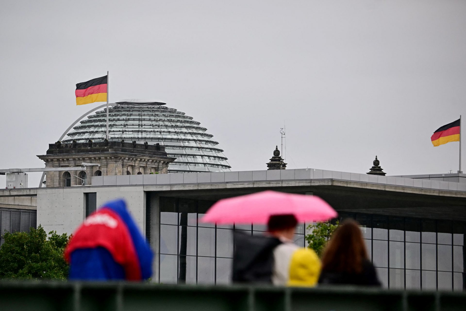 Germany struggles to maintain its fiscal-savvy image as tax fraudsters ...