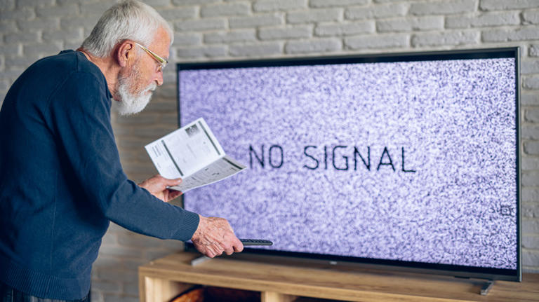 The 5 Most Common HDMI Input Problems (And How To Fix Them)