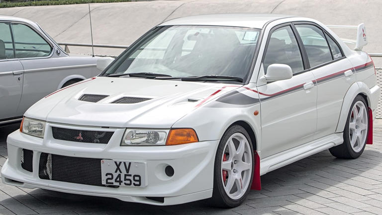 12 Iconic performance cars from the 1990s