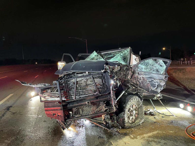 Suspected drunk driver arrested after colliding with Fort Worth fire truck