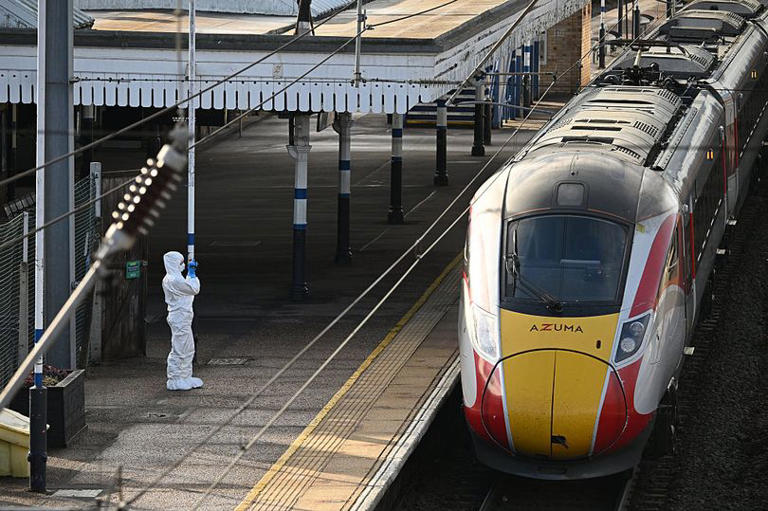 Huntingdon train stabbings: Police issue major update as man arrested ...