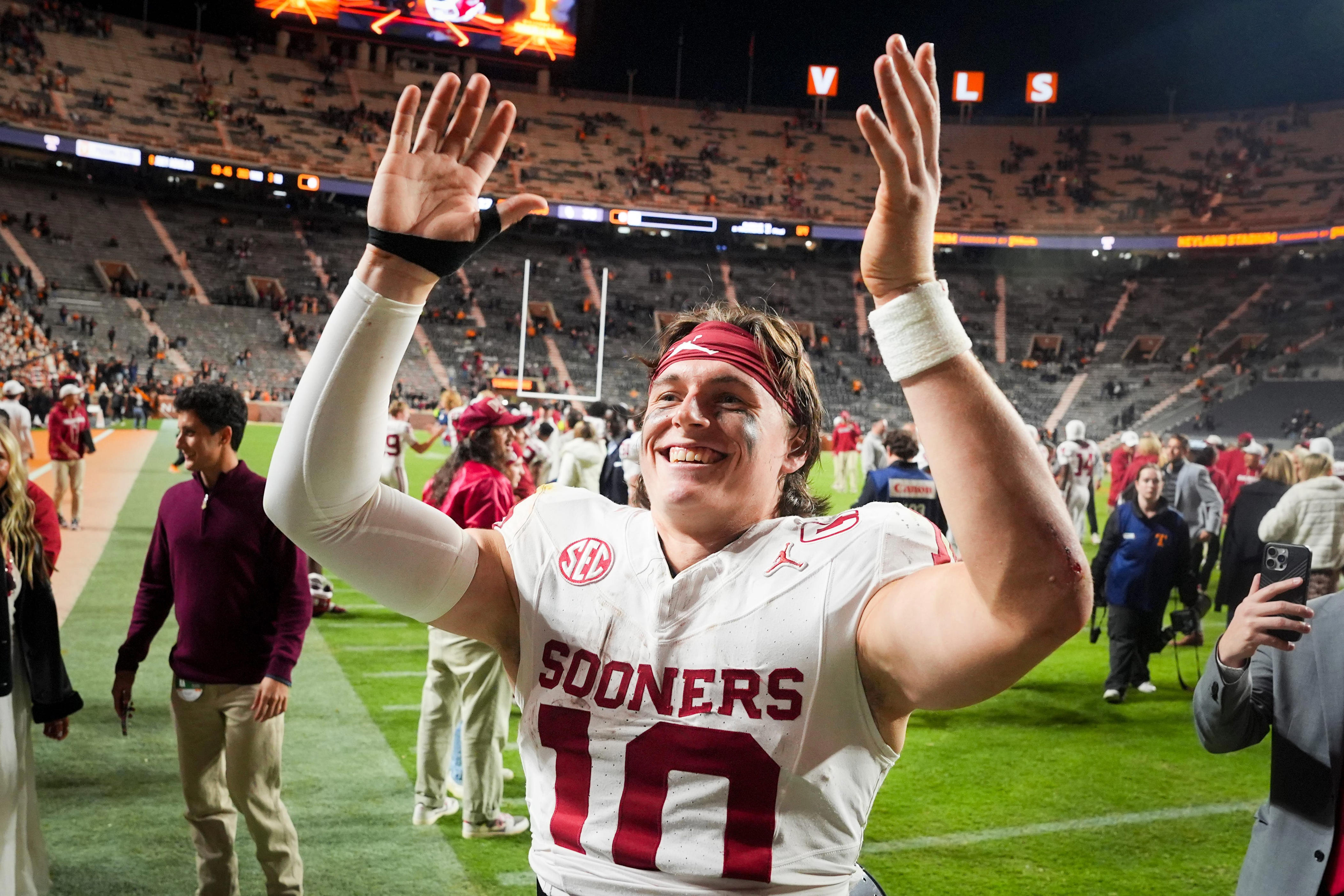 Wein, Pierre-Louis praise QB John Mateer at SEC Media Days