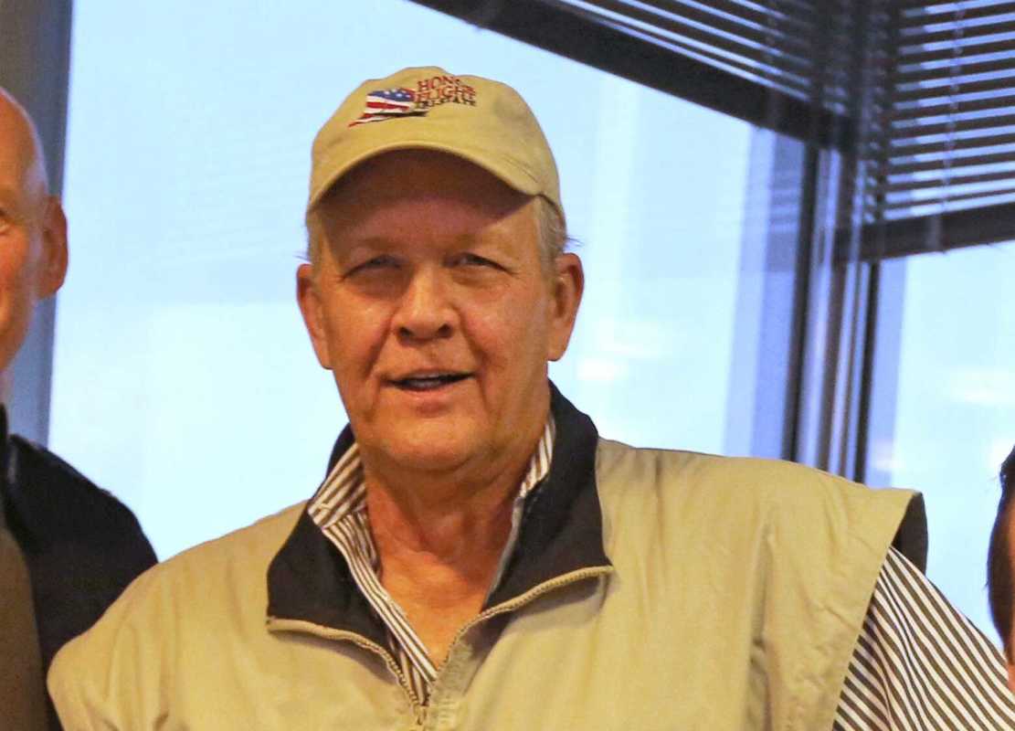 NFL World Mourns Hall of Fame Announcer’s Death at 80