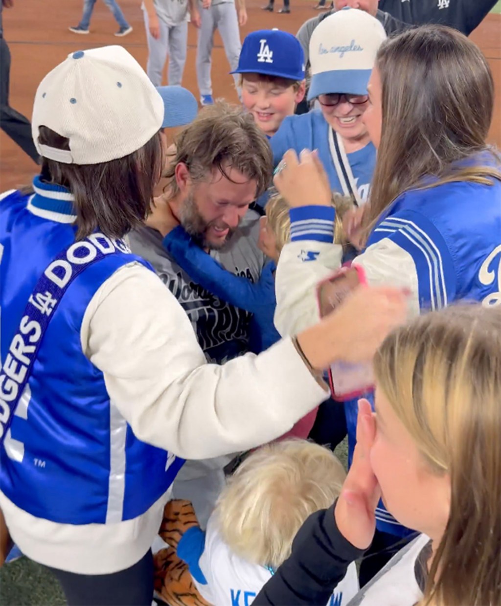 Clayton Kershaw cries with wife and kids after capping off Dodgers