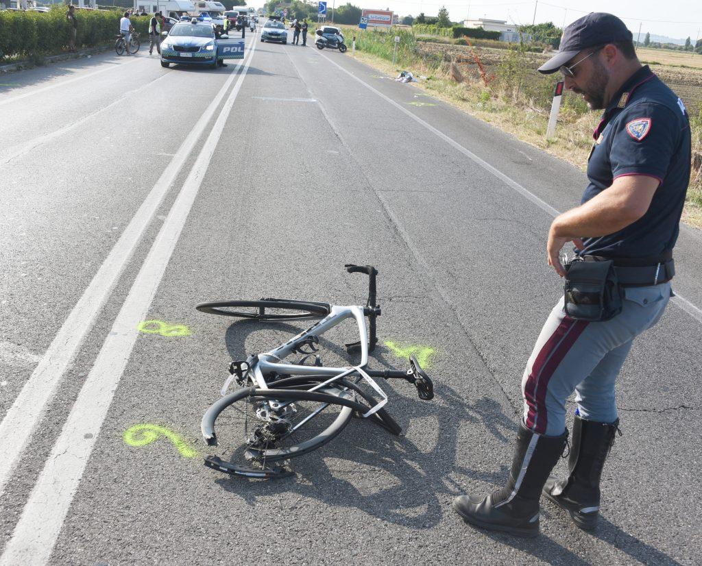 ciclisti-si-tamponano-durante-il-giro-della-domenica-una-decina-i
