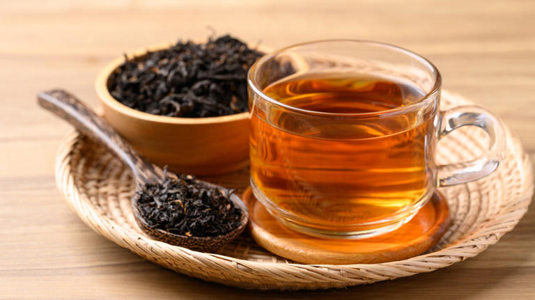 Do Tea Drinkers Actually Live Longer?