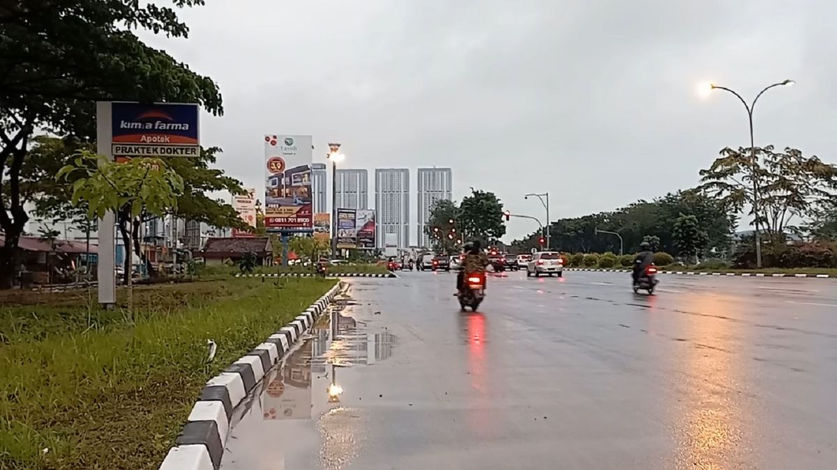 Prakiraan Cuaca Kepri 11 Desember 2025: Batam Berawan, Hujan Sedang di Lingga