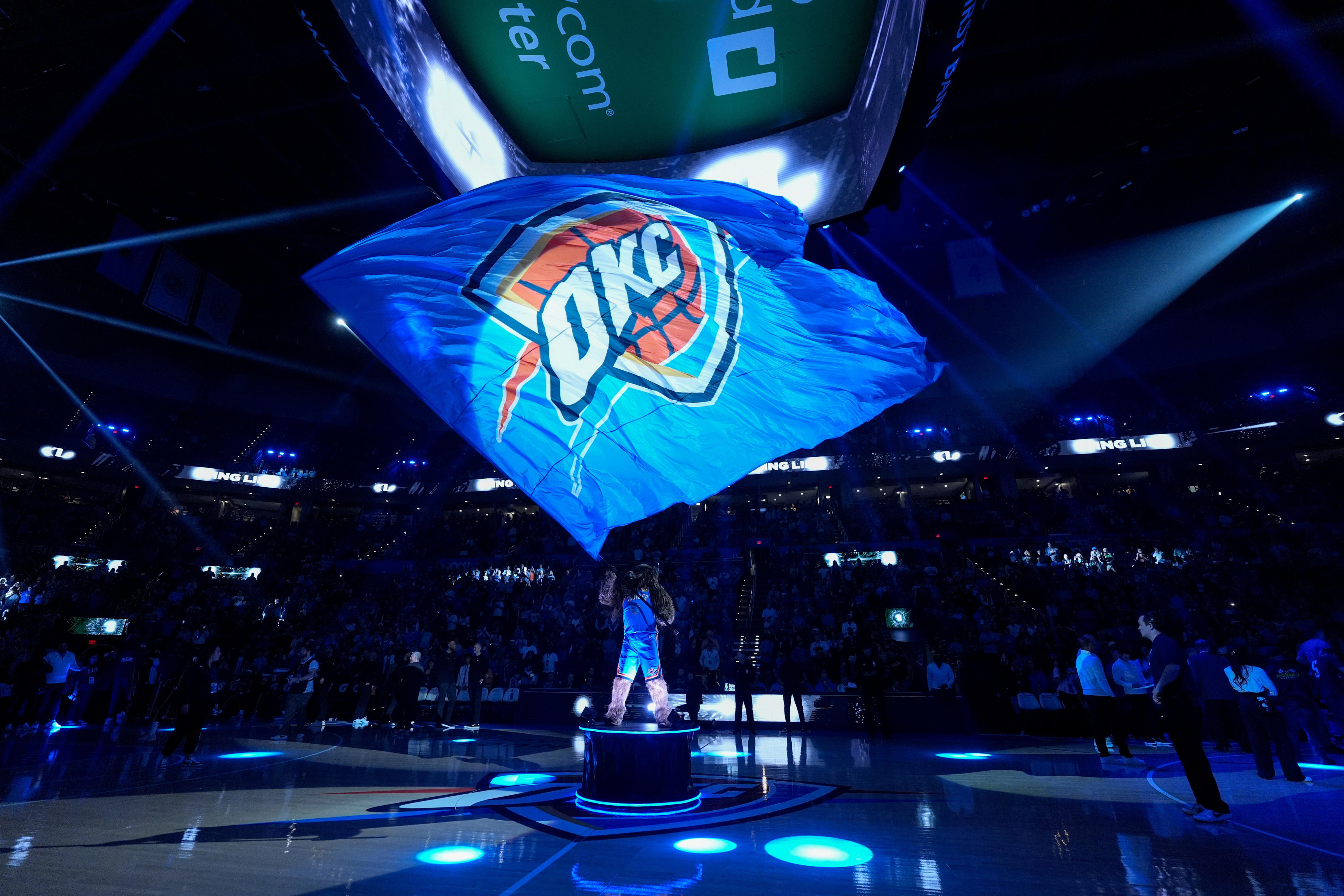 here-s-where-to-watch-okc-thunder-games-with-fans-in-person-around-the
