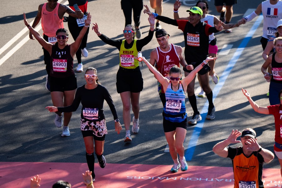 Lottery opens for 350 free tickets to the NYC Marathon finish line