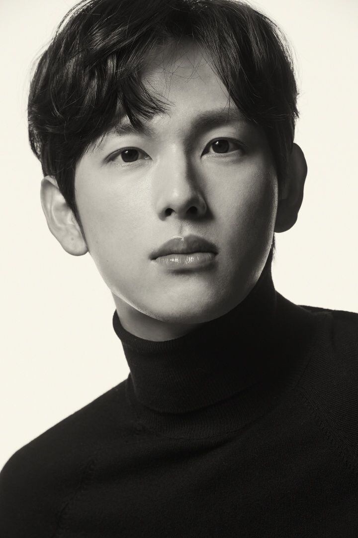 Yim Si-wan Signs with The Black Label, Debuts Solo Album Under Kangta