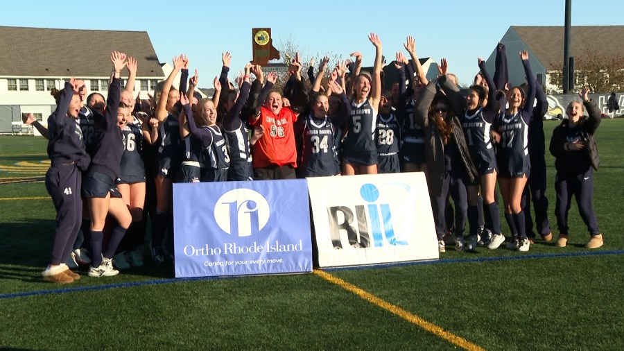 moses-brown-field-hockey-shuts-out-la-salle-to-win-state-championship