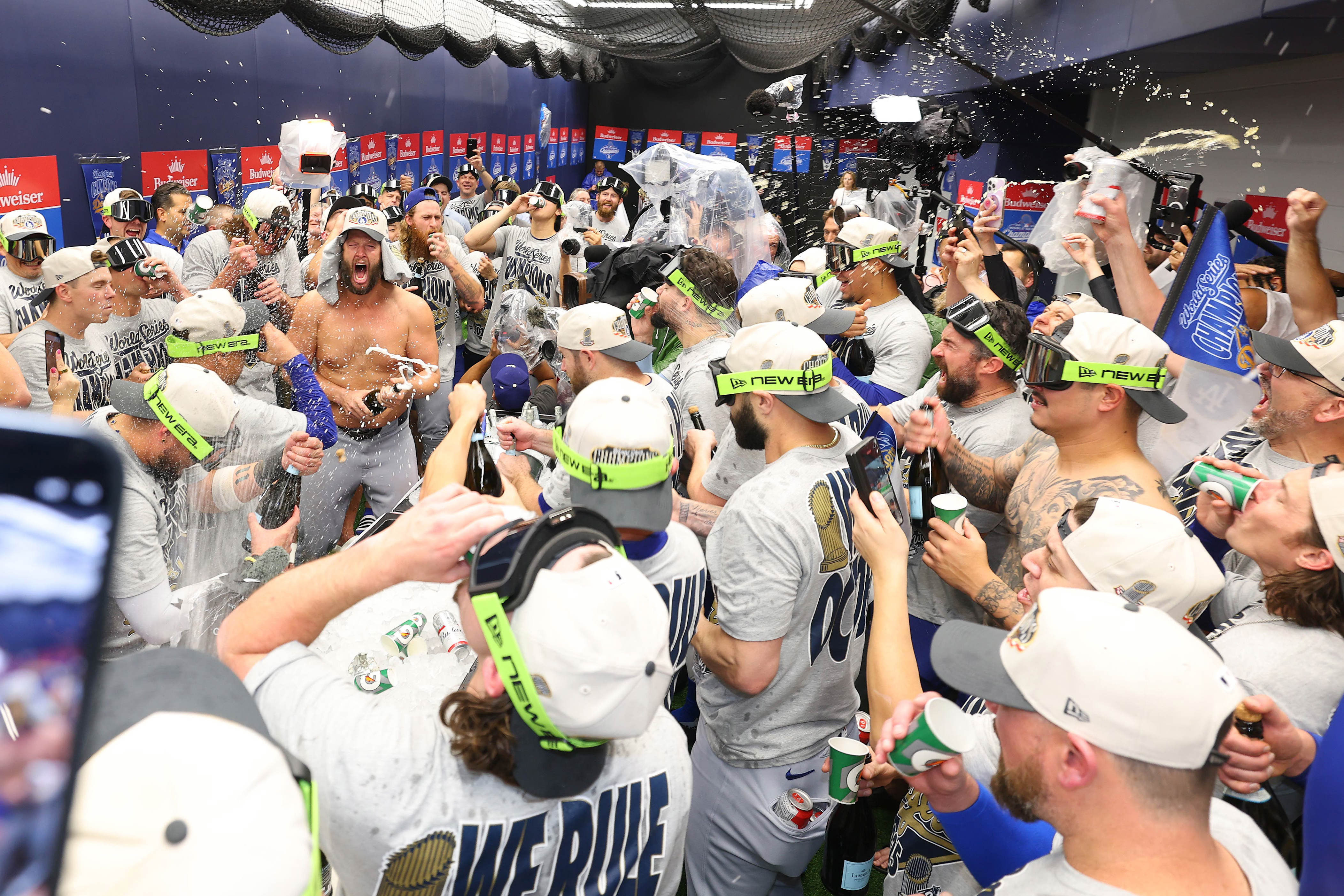 Clayton Kershaw may not be done with Dodgers after all