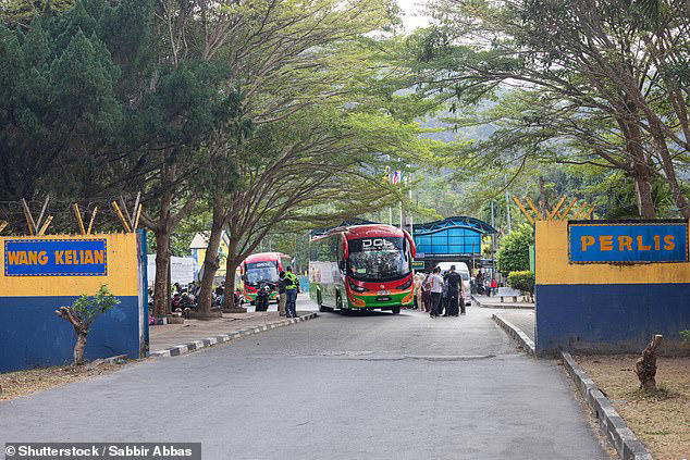 Foreign Office issues warning against travelling to parts of Thailand