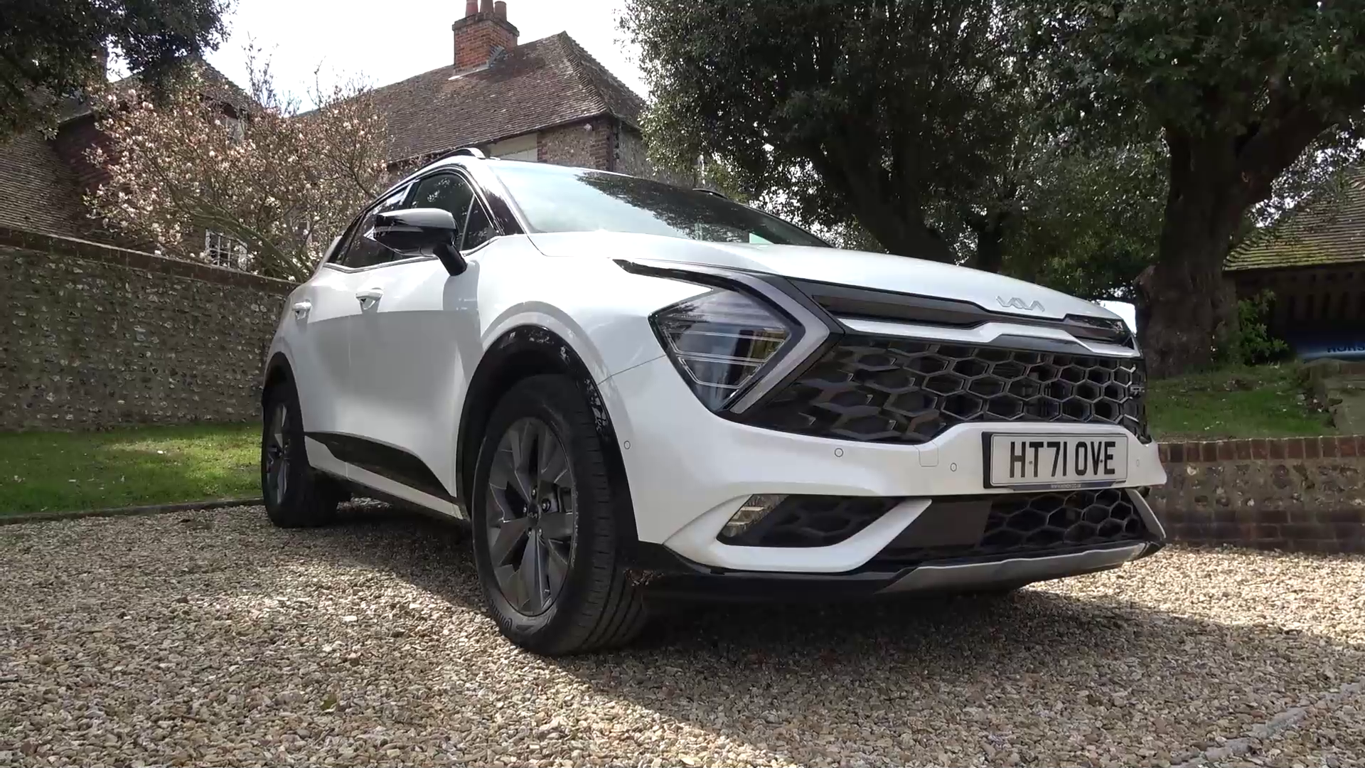 Kia Sportage Hybrid – Style, Comfort, and Smart Performance