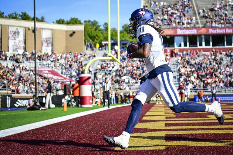 First look: What to know about Duke's nonconference football game at UConn