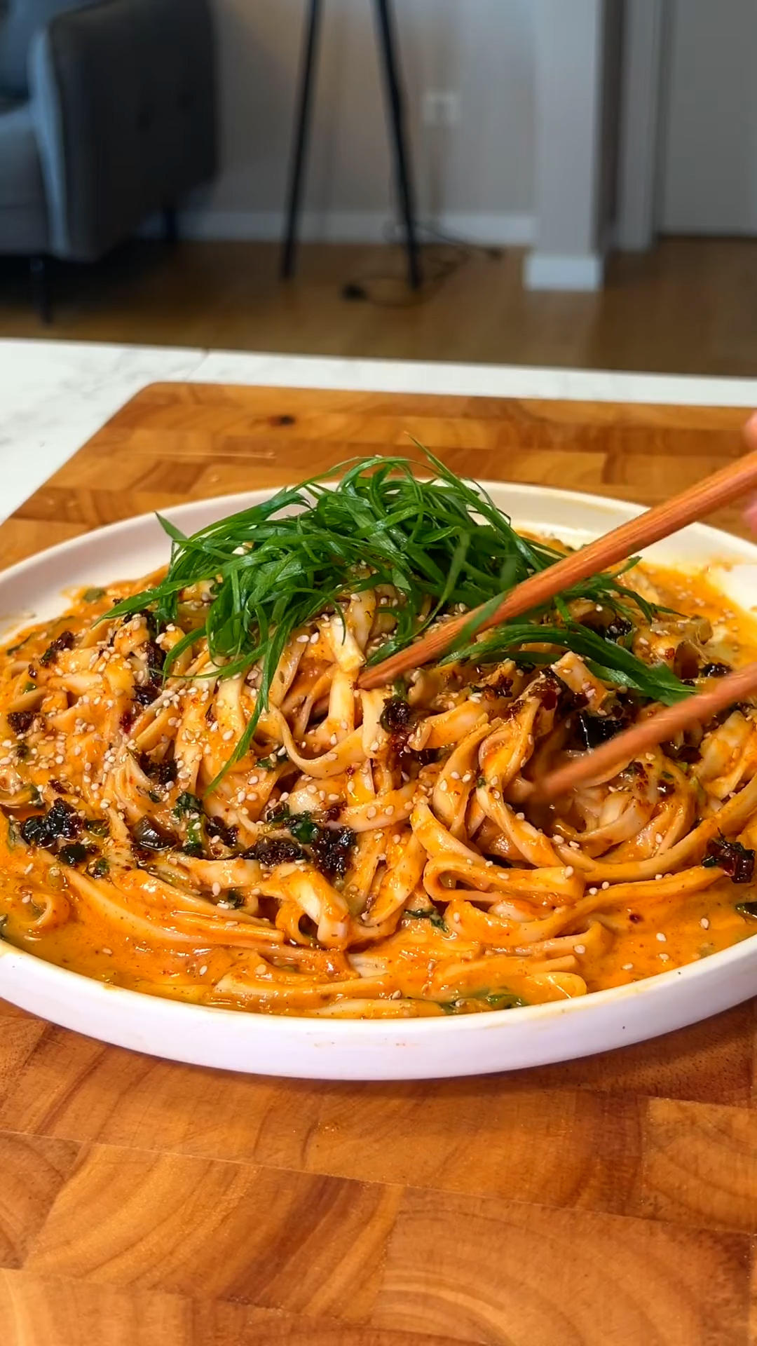 How to Make Vegan Spicy Peanut Noodles