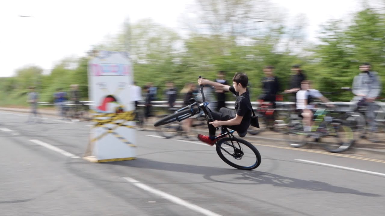 Chaîne BMX Merritt 410 - 100 Maillons - 1/8 - Bleue - Garantie à Vie