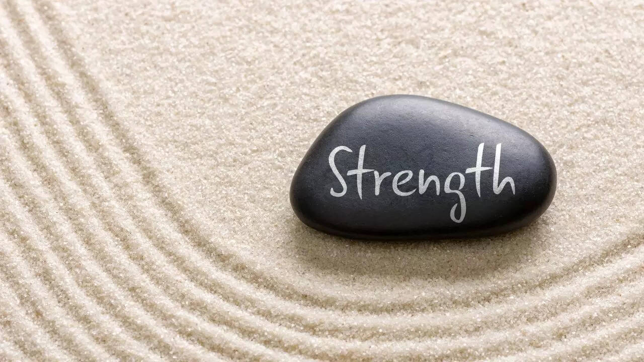 5 effective tips that help boost self-confidence consistently
