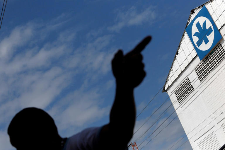 Kimberly-Clark cierra un acuerdo de 40 mil millones de dólares para adquirir al fabricante de Tylenol, Kenvue.