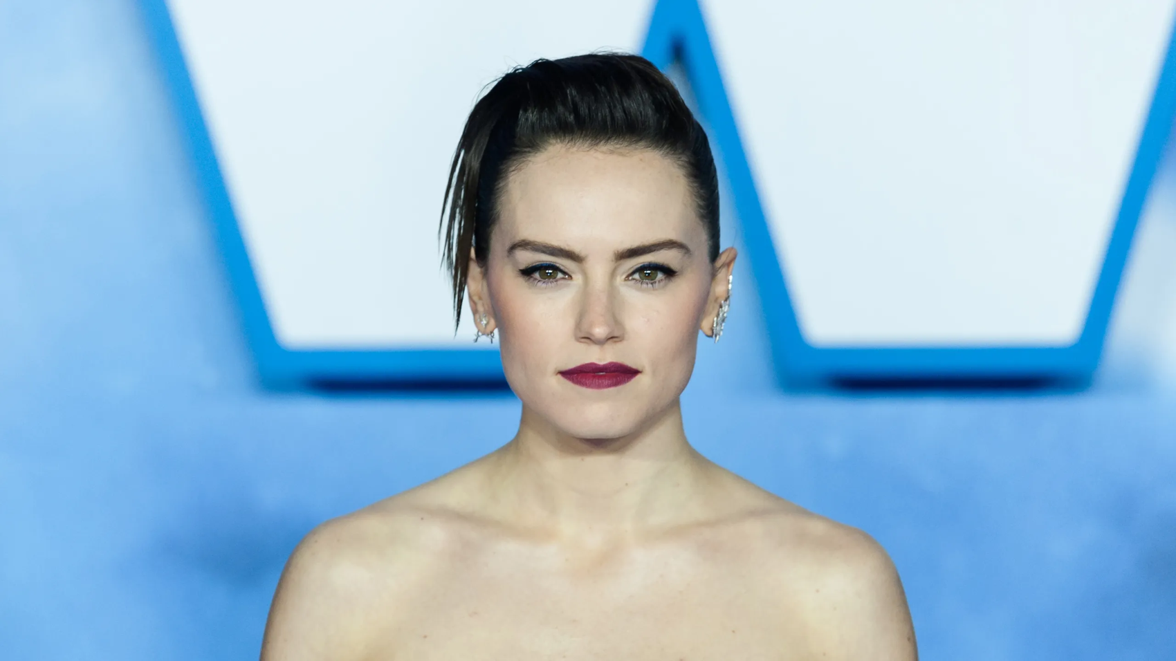 Daisy Ridley se transforma en una enfermera convertida en luchadora de MMA