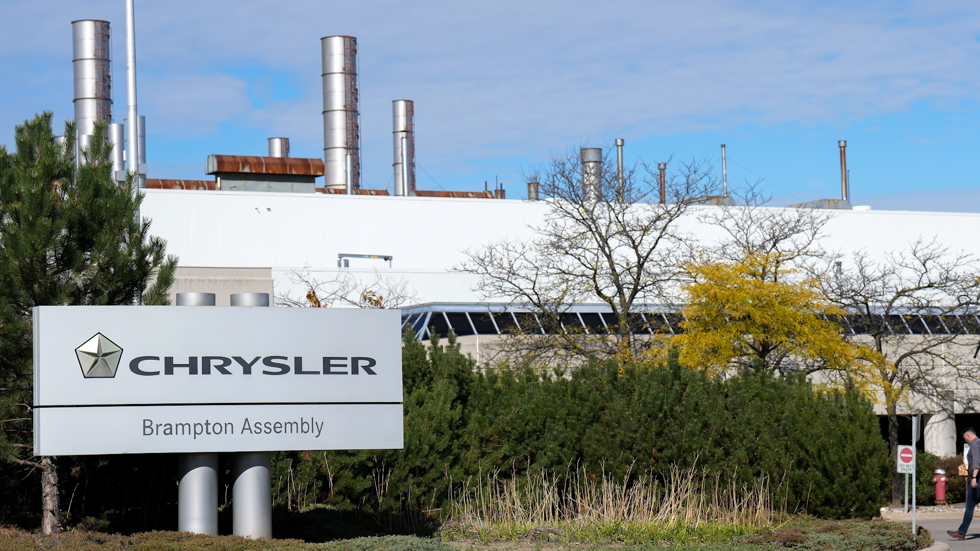 Joly orders dispute resolution process with Stellantis