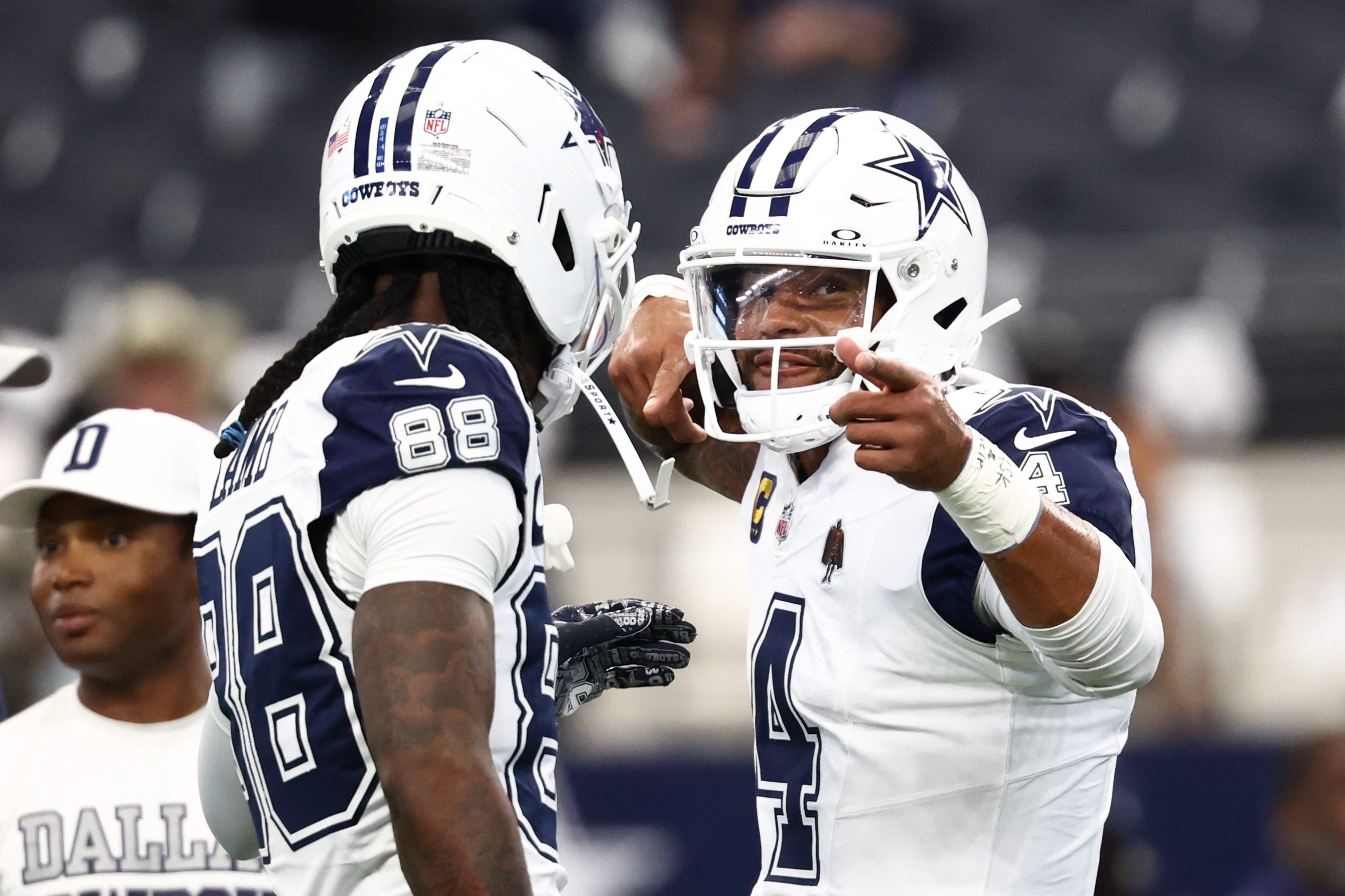 what-channel-is-monday-night-football-on-tonight-cowboys-vs-cardinals