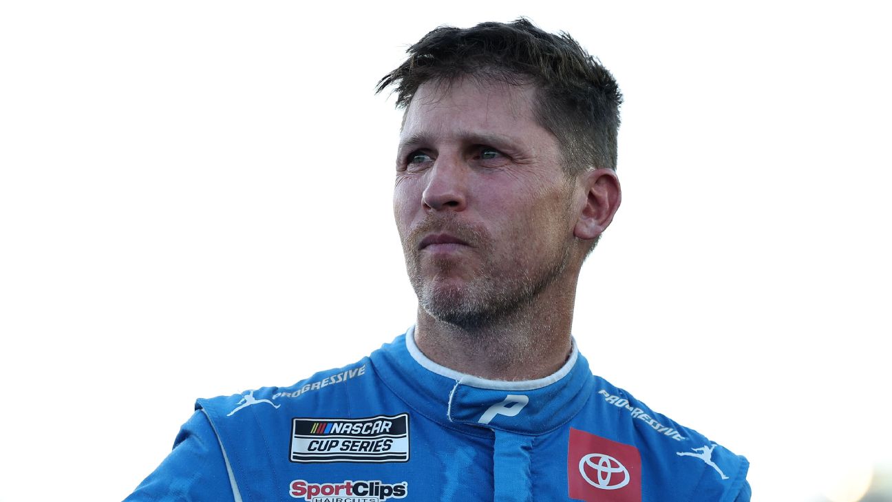 Hamlin aggravates injury in fall at parents