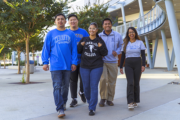 Cerritos College earns double Bellwether Awards finalist honors ...