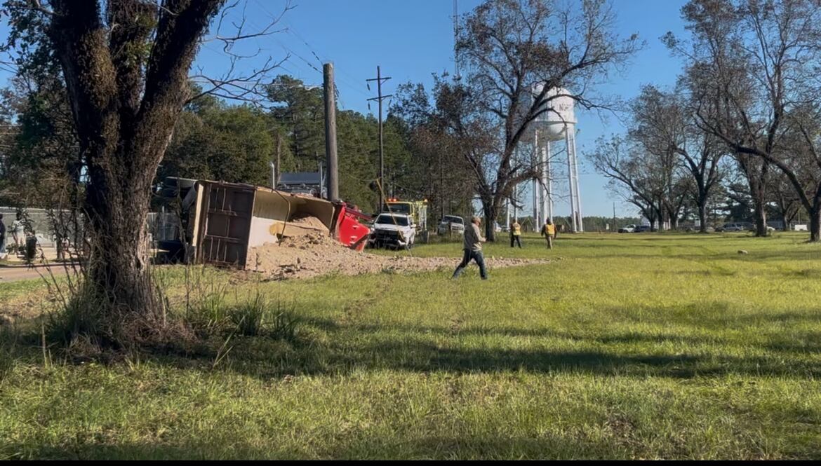 Power restored after dump truck hits power pole, knocking out service ...