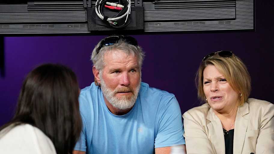 Brett Favre endorses former head coach as 'great fit' for any SEC program