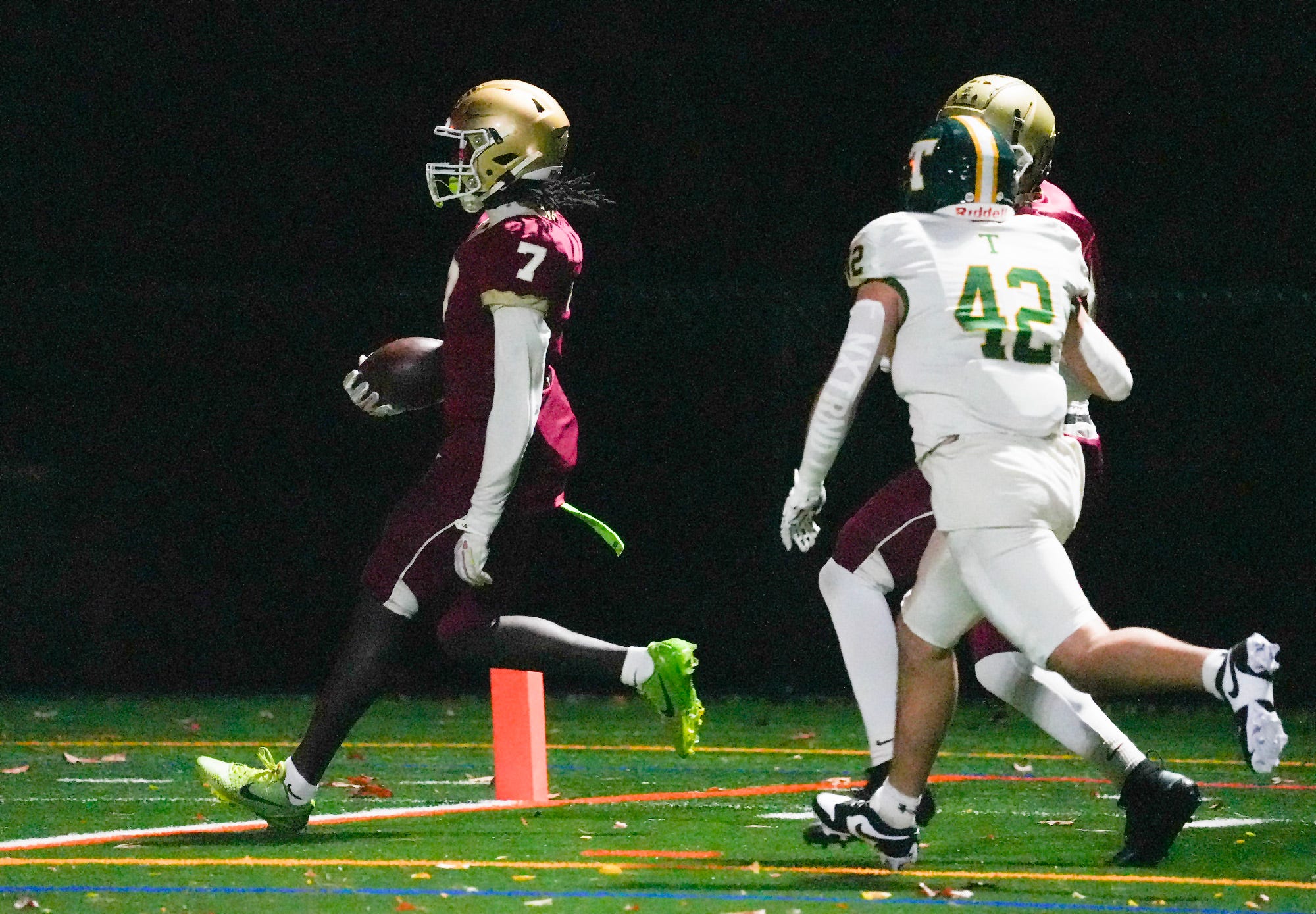 Vote for the Hometeam Football Player of the Week, presented by the ...