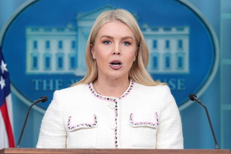 BREAKING: “YOU NEED TO SHUT UP!” — Karoline Leavitt’s tweet criticizing Kansas City Chiefs head coach backfires spectacularly: He reads every word aloud on live TV, leaving the nation stunned and leaving the studio in absolute silence!