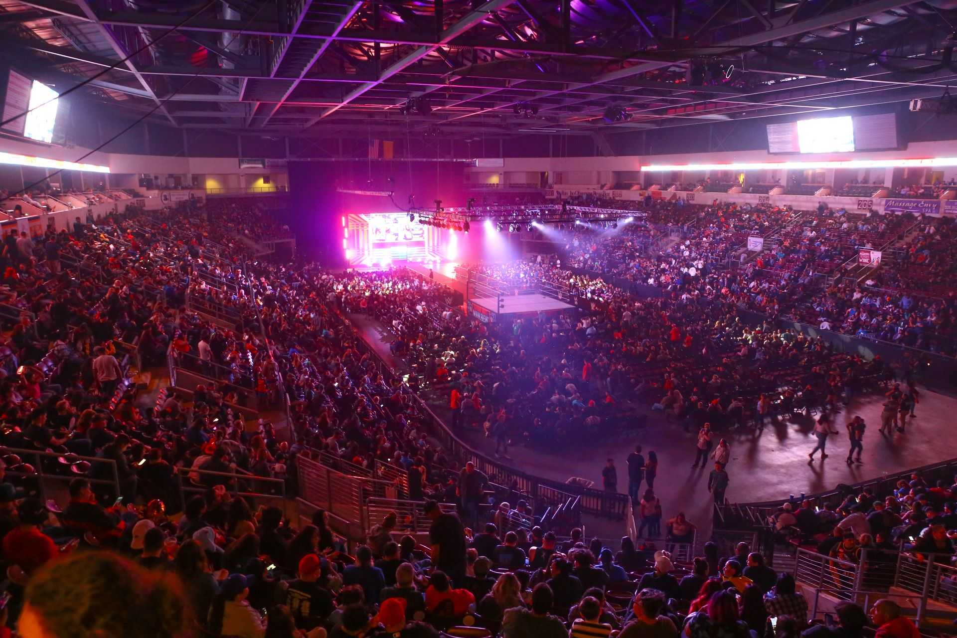Monday Night RAW debuts at Rio Rancho Events Center