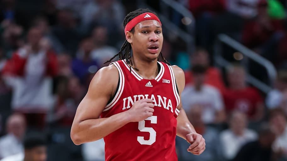 Miami Forward Malik Reneau named to national award watchlist